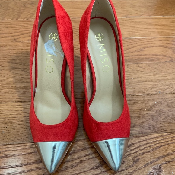 Shoes - Picture 3 of 6